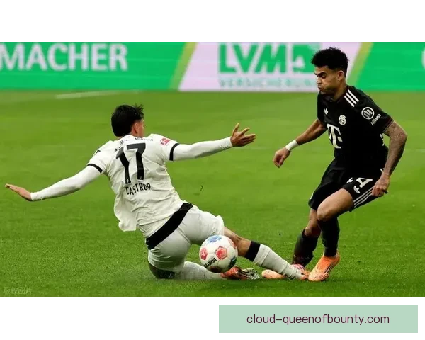 加克波在利物浦边路与中锋位置灵活轮换表现分析